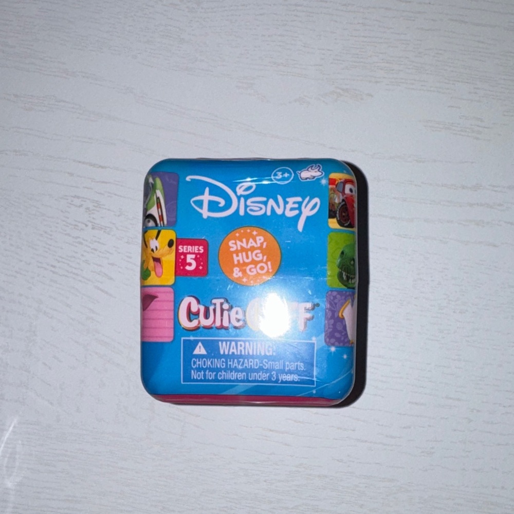 Disney Cutie Cuff Series 5 - UNOPENED